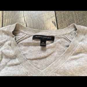 Banana republic v neck sweater mens m